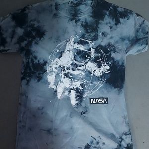 Nasa tie die graphic tee